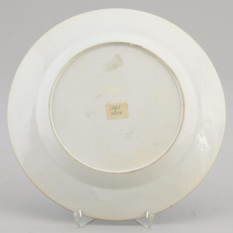 A soft paste porcelain plate, Qing dynasty, early 18th century.