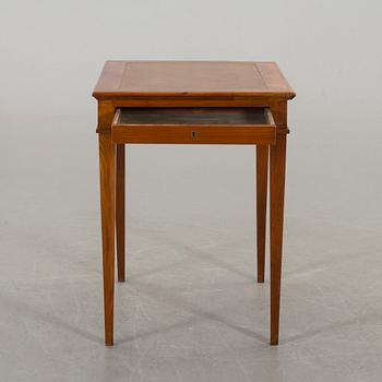 BORD Louis XVI 1800-talets första hälft.