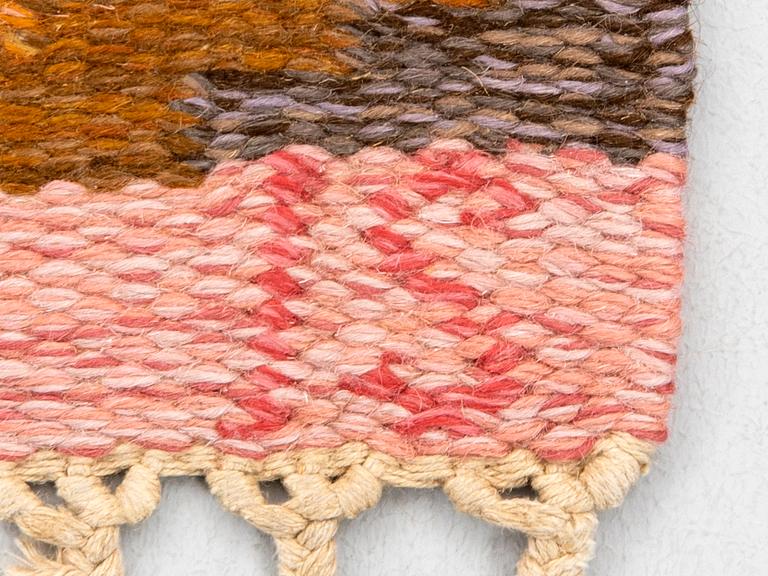 Ingegerd Silow, matta rölakan ca 201x141 cm.