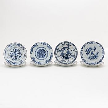 A group of eight (2+2+2+2) Chinese blue and white dishes, Qing dynasty,