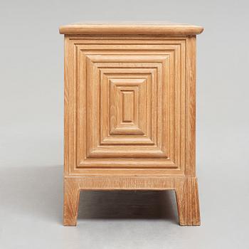 Oscar Nilsson, attributed to, an oak Swedish Modern sideboard, 1940's.