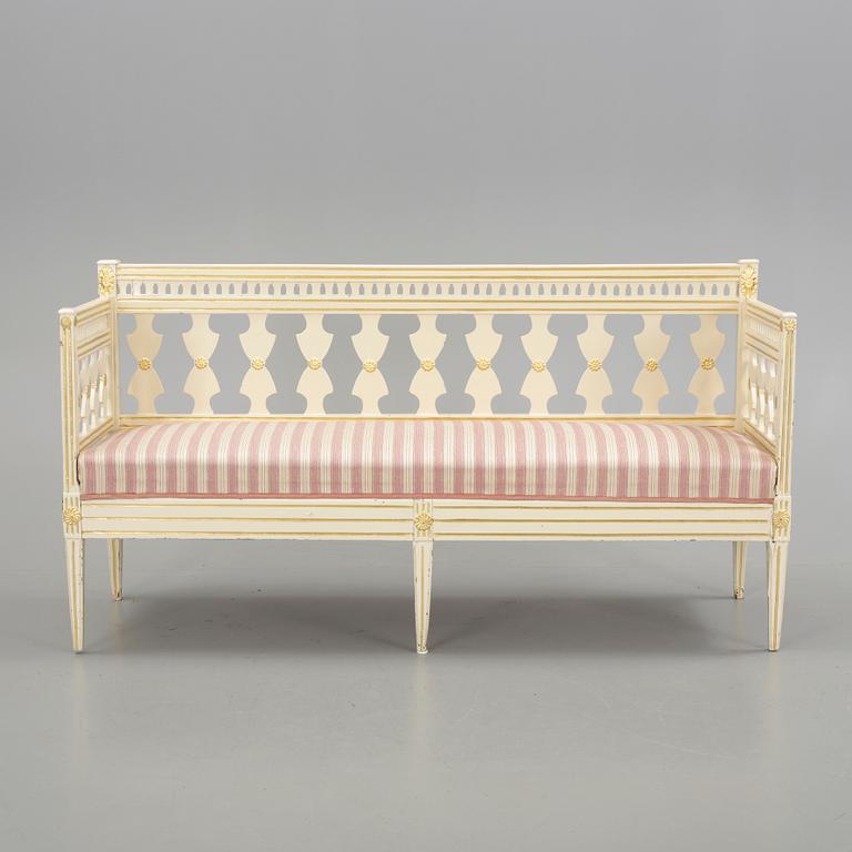SOFFA, sengustaviansk, omkring 1800.