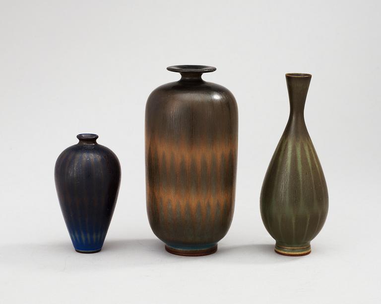 A set of three Berndt Friberg stoneware vases, Gustavsbergs Studio 1956-57.