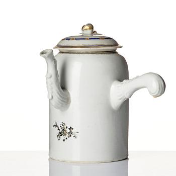A set of 10 'European Subject' custard cups with covers and a coffeepot with cover, Qing dynasty, Jiaqing (1796-1820).