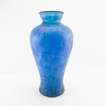 Vas 1900-talets andra hälft gjutet glas.