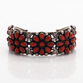 Paul Begay, cuff bracelet, cabochon cut corals, silver.
