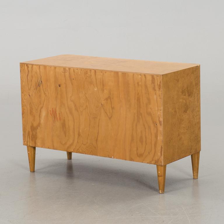 AXEL LARSSON, a chest of drawers Bodafors, 1930/40s,