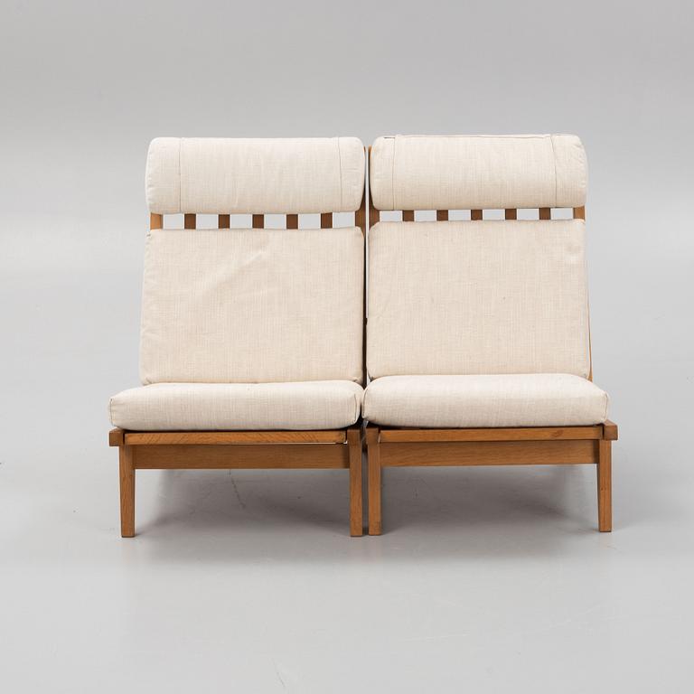 Hans J. Wegner, fåtöljer/soffa, ett par, "GE375", Getama, Danmark, 1970-tal.