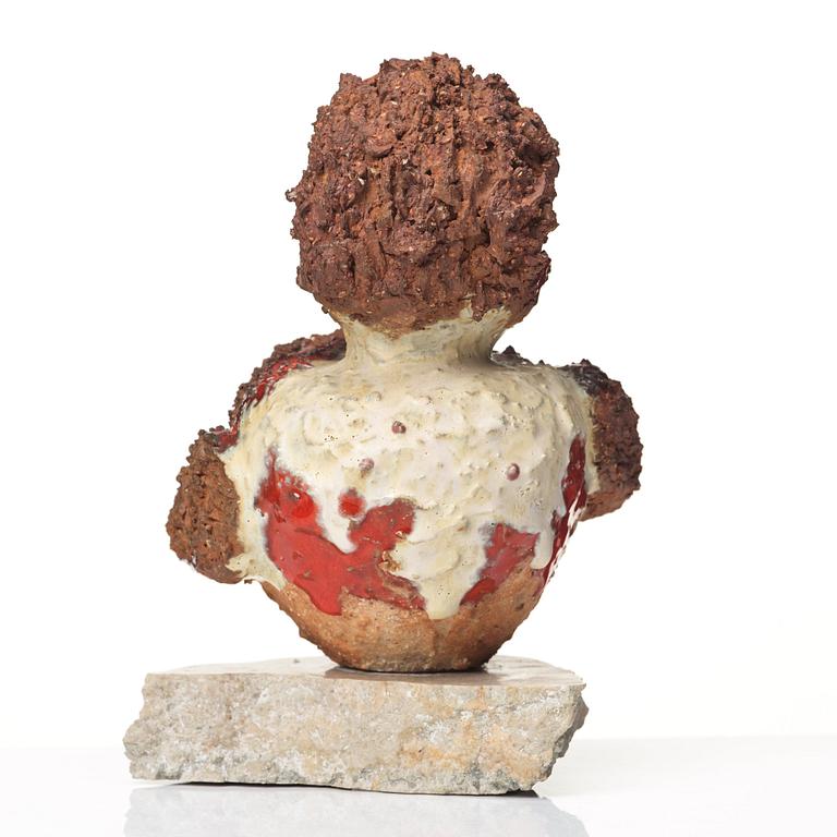 Tyra Lundgren, a stoneware sculpture of a bird, Sweden ca 1973.