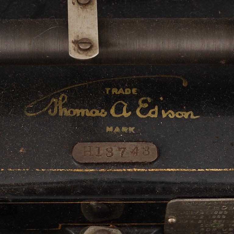 A 'Edison Home phonograph" from Edison, Late 19th century.