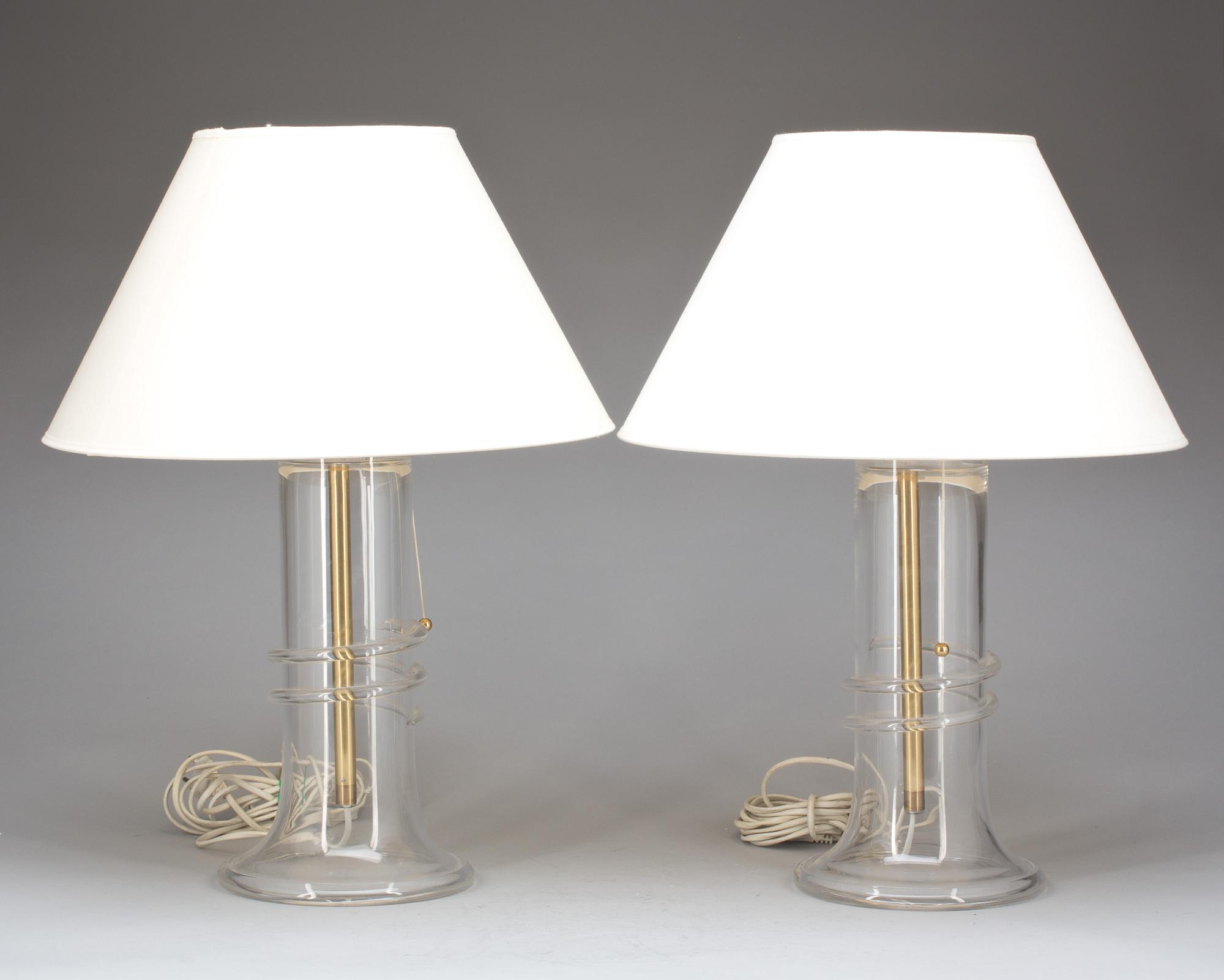 BORDSLAMPOR, ett par, glas, Studio Åhus, 1986.