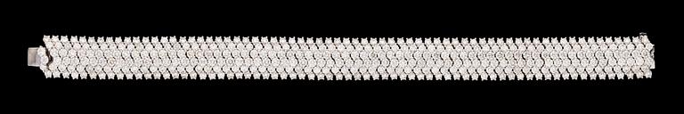 ARMBAND MED 402 BRILJANTSLIPADE DIAMANTER.