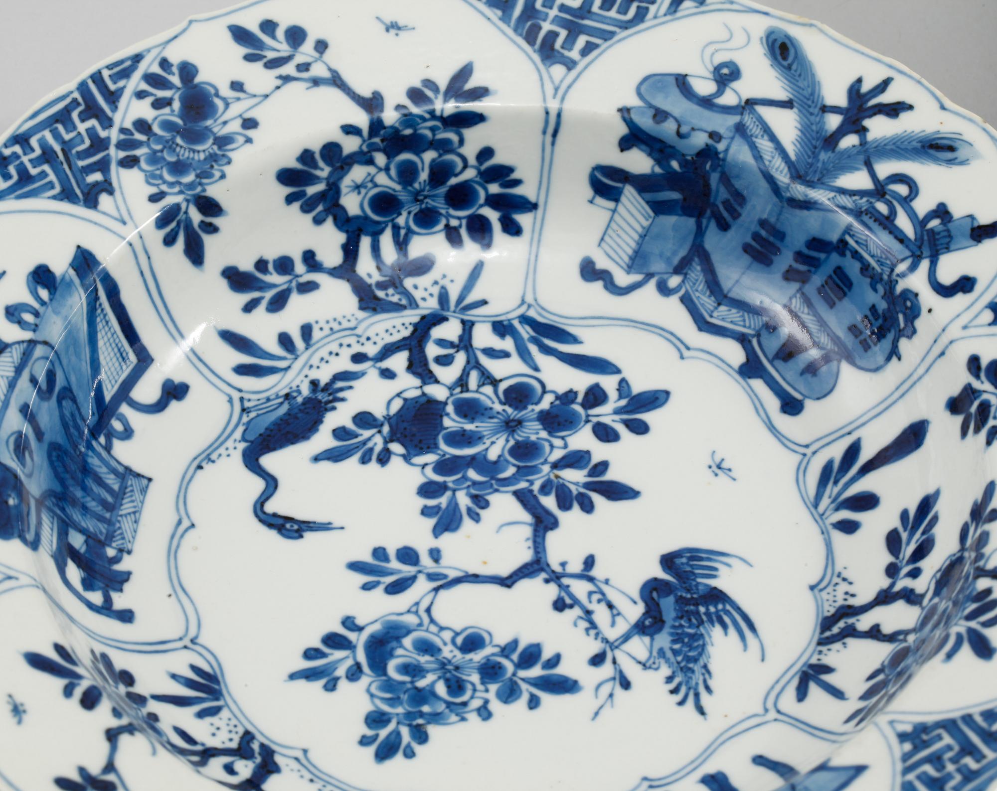 TALLRIKAR, ett par snarlika, porslin, Kina, Kangxi, (1662-1722).