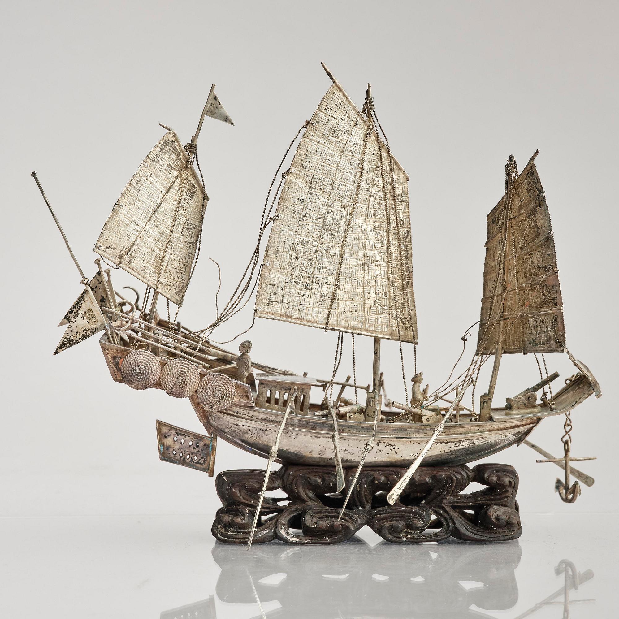 Two Chinese silver models of djunks, Shanghai, around 1900.