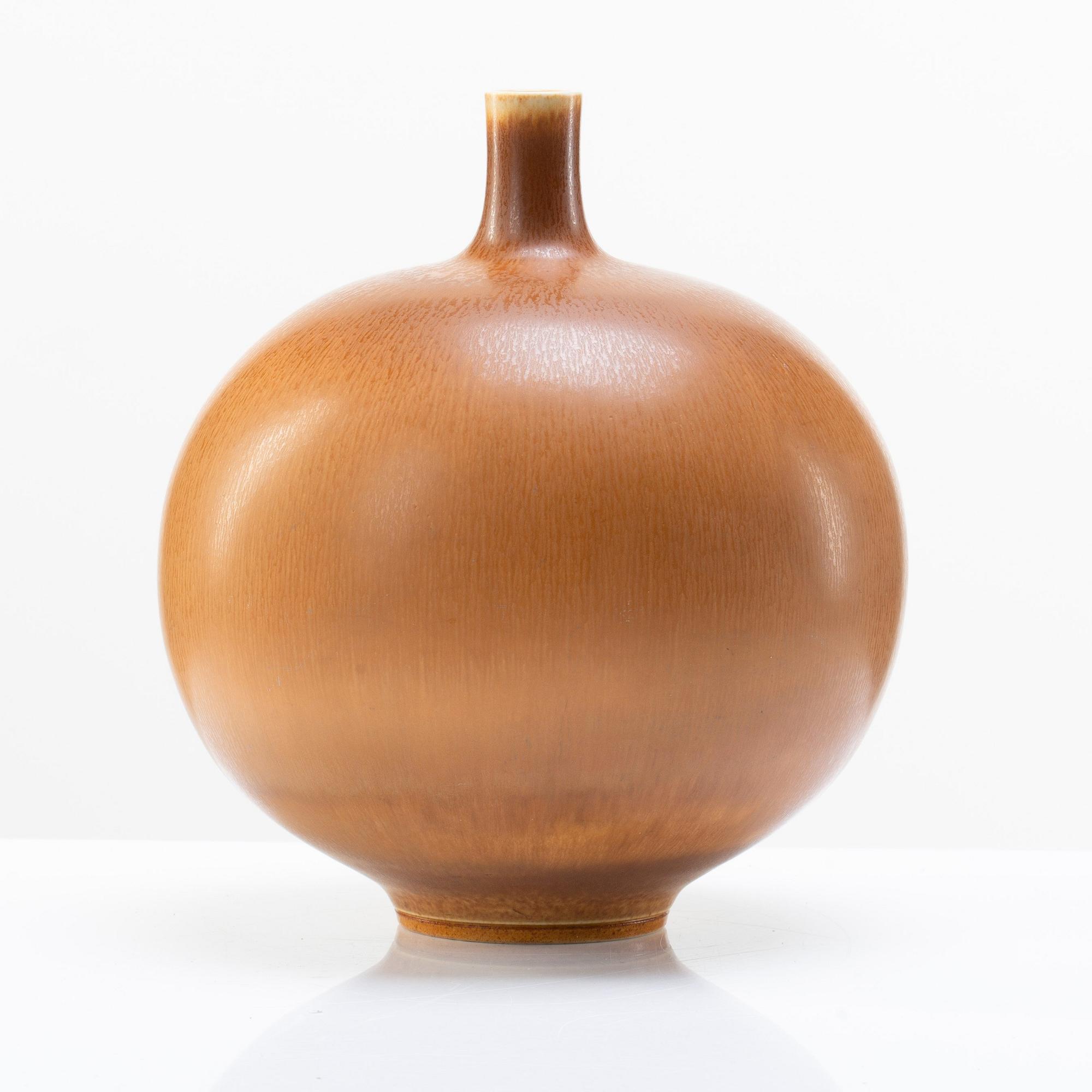 Berndt Friberg, a stoneware vase, Gustavsberg studio, Sweden 1968.