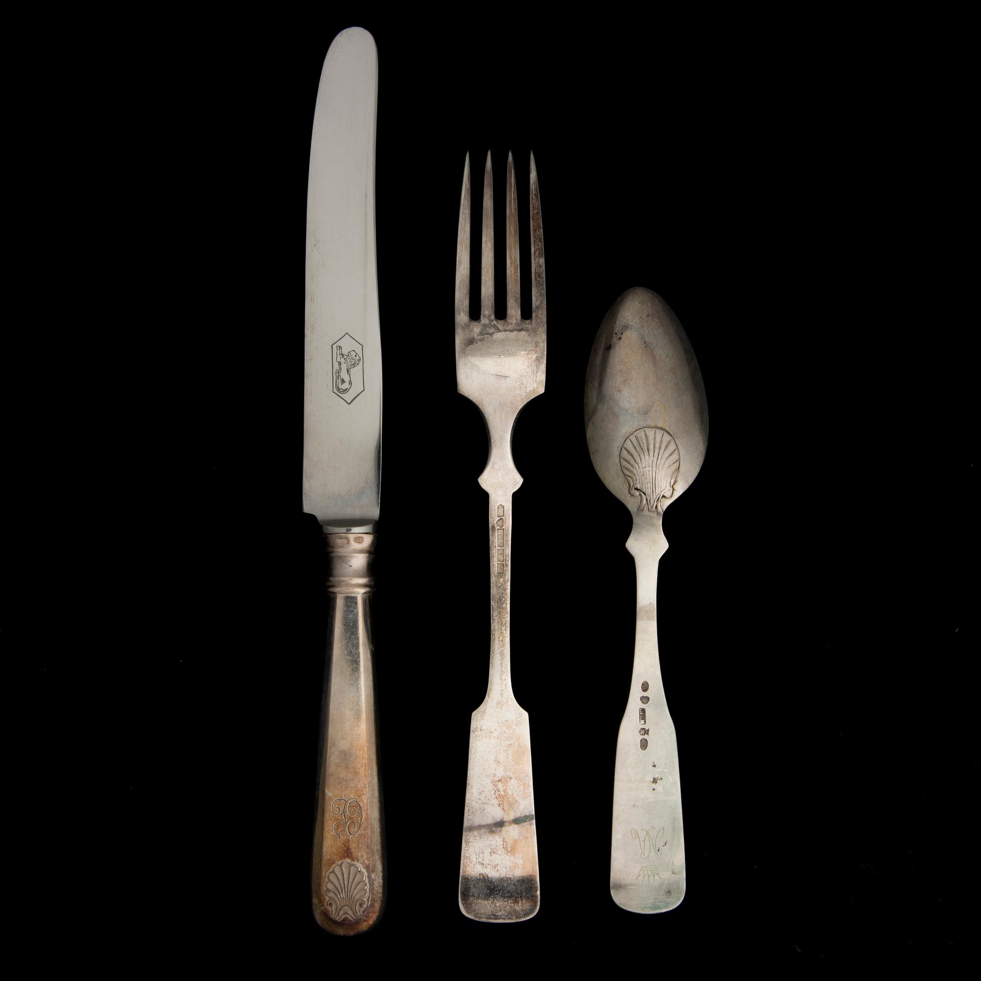 BESTICK 12+12+6, silver, modell musslan, Finland 1900-tal.