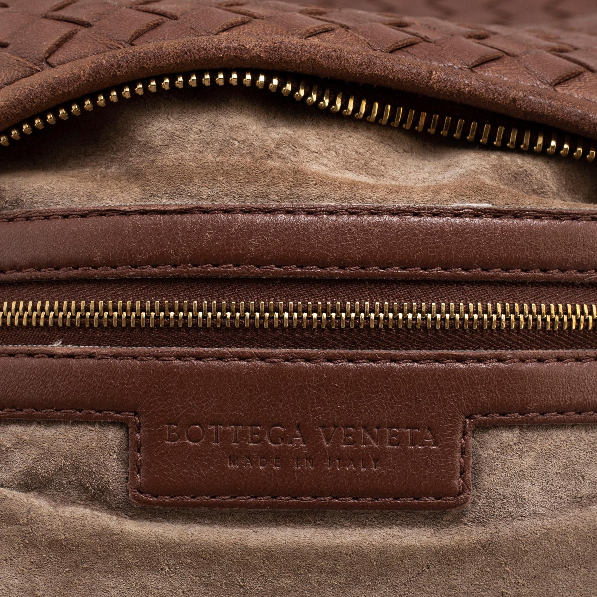 BOTTEGA VENETA, a 'Veneta' bag.