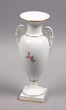 VAS, porslin, empirestil, Meissen, 1900-tal.