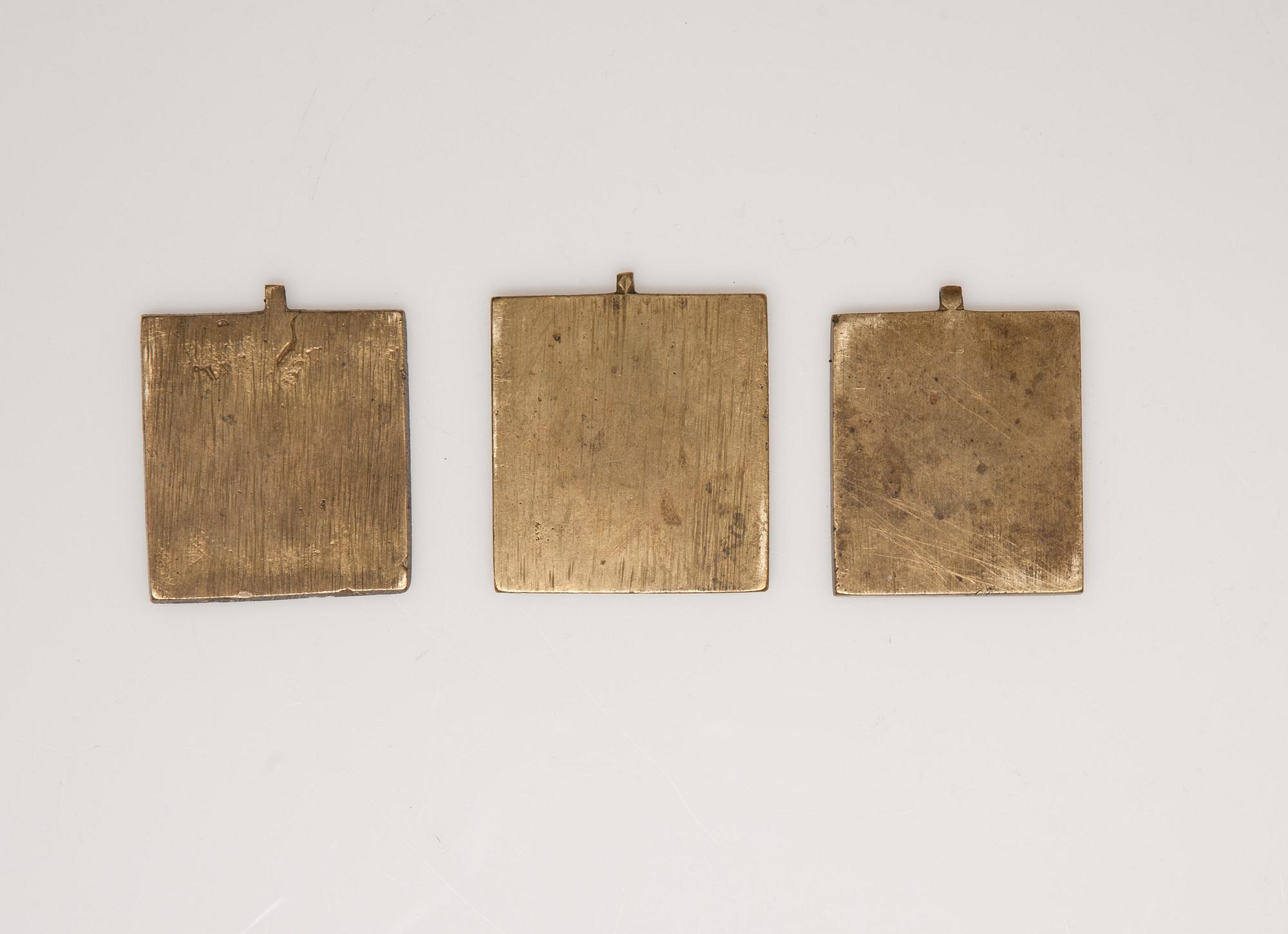 RESEIKONER, 4 st, och IKONKORS, 3 st, mässing, Ryssland sekelskiftet 1800/1900.