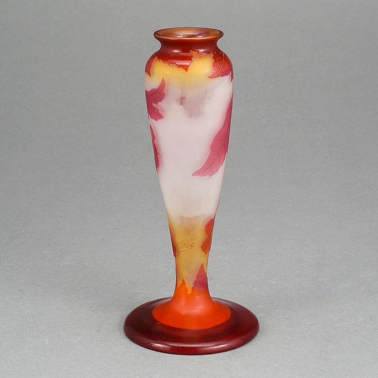 LAMPFOT/VAS, överfångsglas, Emile Gallé, Nancy, Frankrike, jugend 1900-talet början.