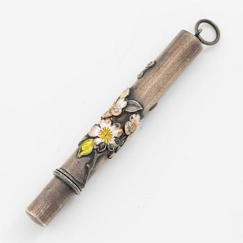 Pen holder with pen, silver with enamel in the form of cherry blossoms, around the turn of the 20th century.