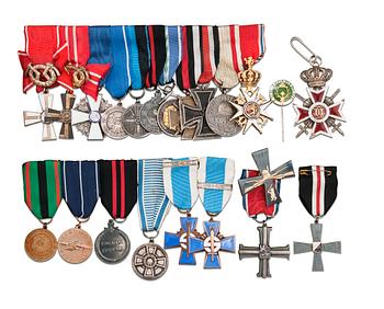 530. MEDAL COLLECTION OF COLONEL, JAEGER, AND KNIGHT OF THE MANNERHEIM CROSS AUNO KUIRI.