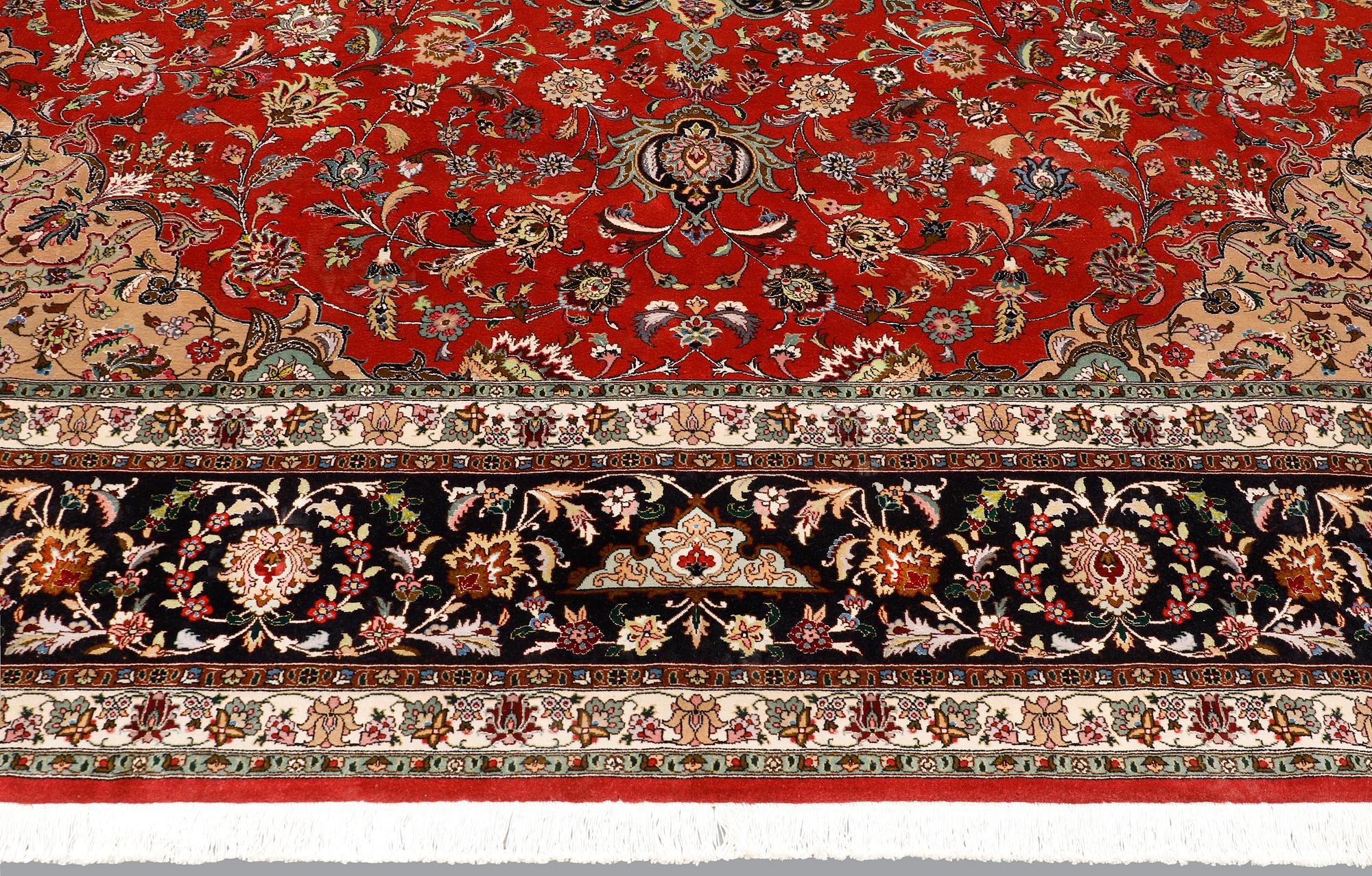 A Tabriz carpet, part silk, so-called 50 Raj, approx. 300 x 300 cm.