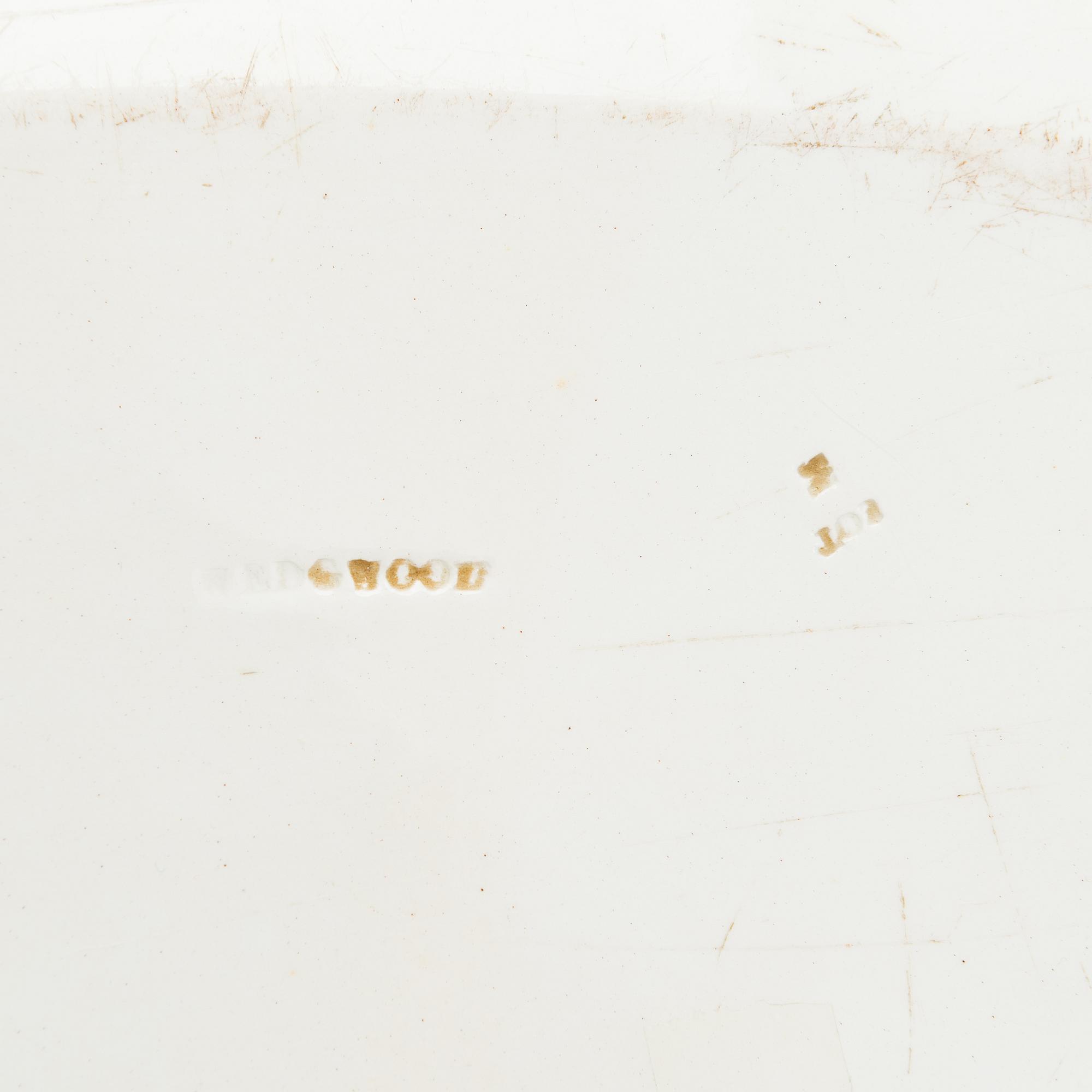 Kalavati, fajanssia. Wedgwood, Englanti.