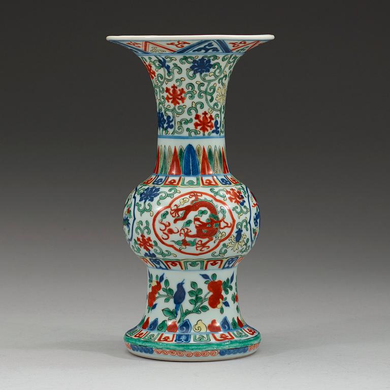 A wucai vase, presumably Republic, first half of 20th Century with Wanli six characters mark.