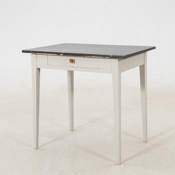 Table early 20th century.