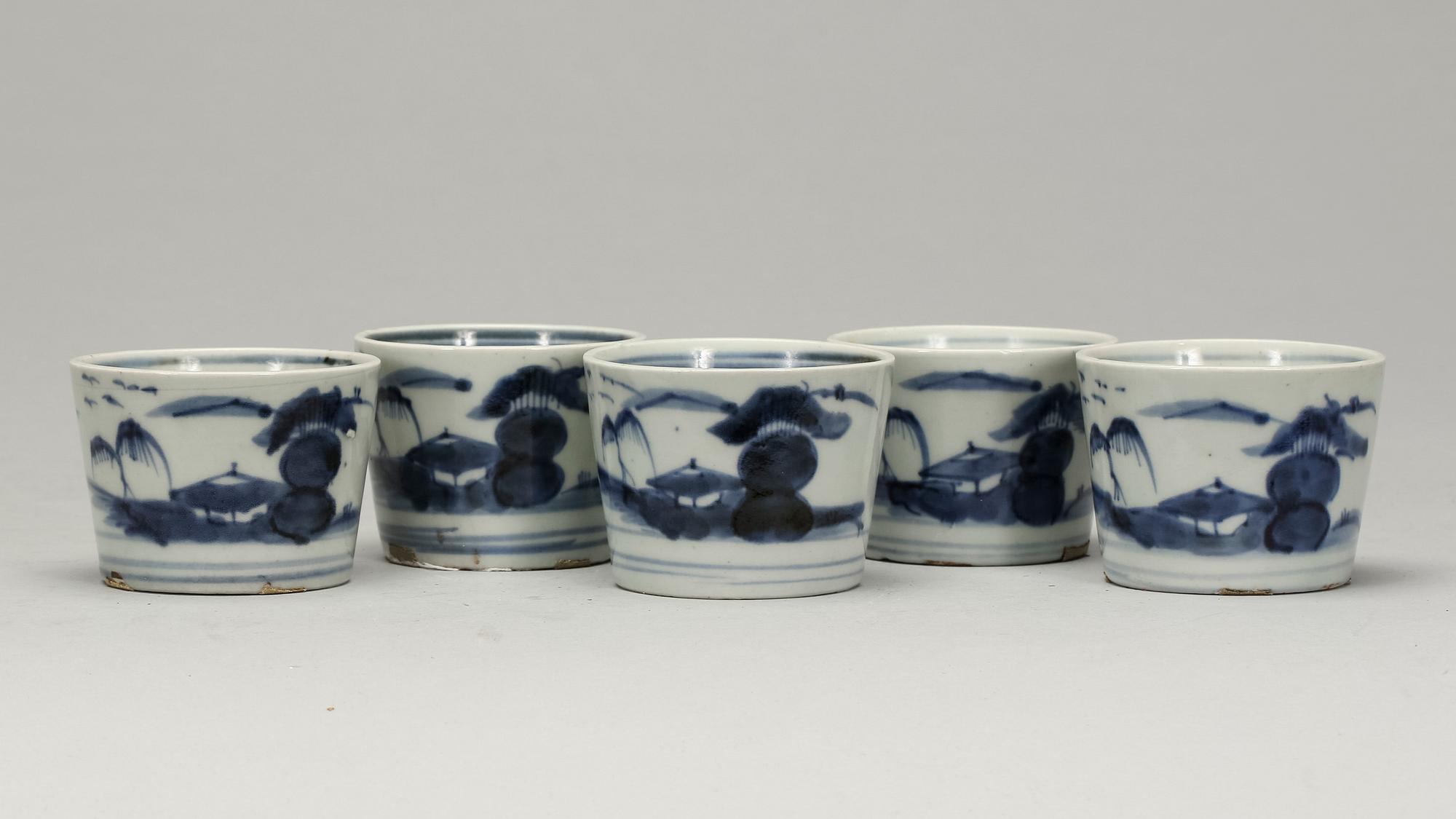 TEKOPPAR, porslin, 5 st. Japan. 1900-talets första hälft.