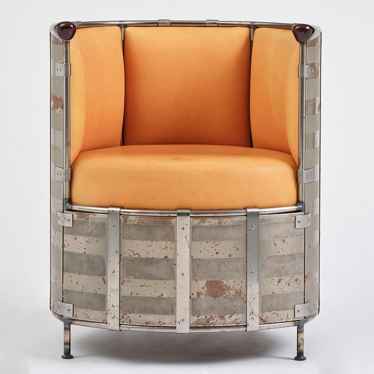 Mats Theselius, fåtölj, "Älgskinnsfåtöljen", ed. 52/360, Källemo, Värnamo, efter 1991.