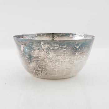 Tapio Wirkkala, silver bowl model TW 243, Kultakeskus, Hämeenlinna 1974.