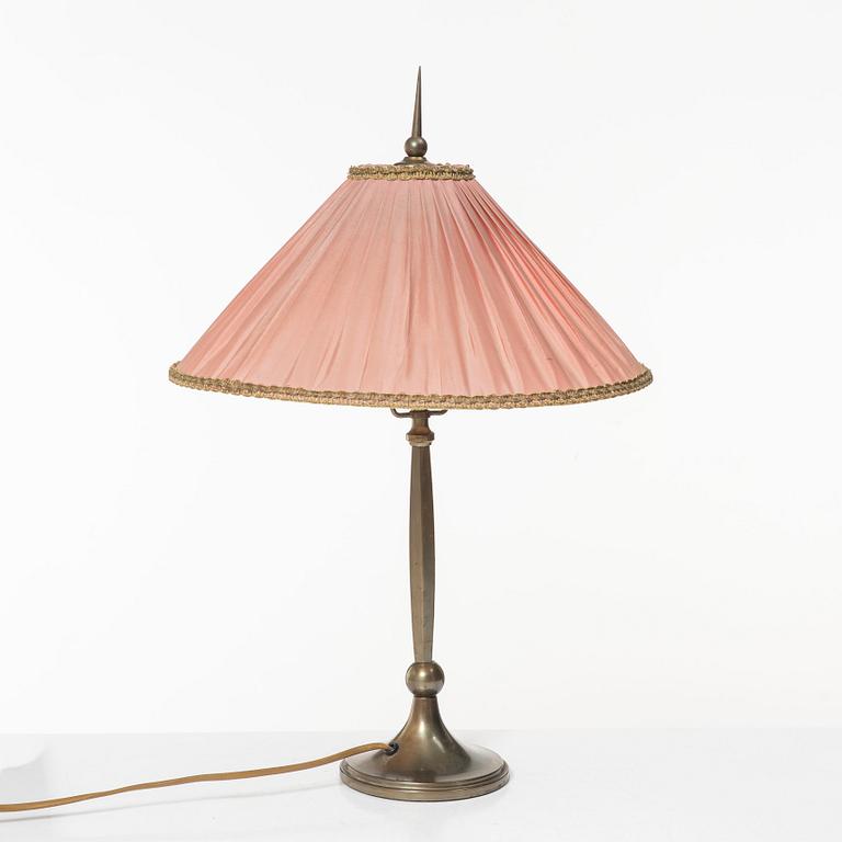Harald Notini, bordslampa, modell "6893", Arvid Böhlmarks Lampfabrik, Stockholm, 1920-tal.