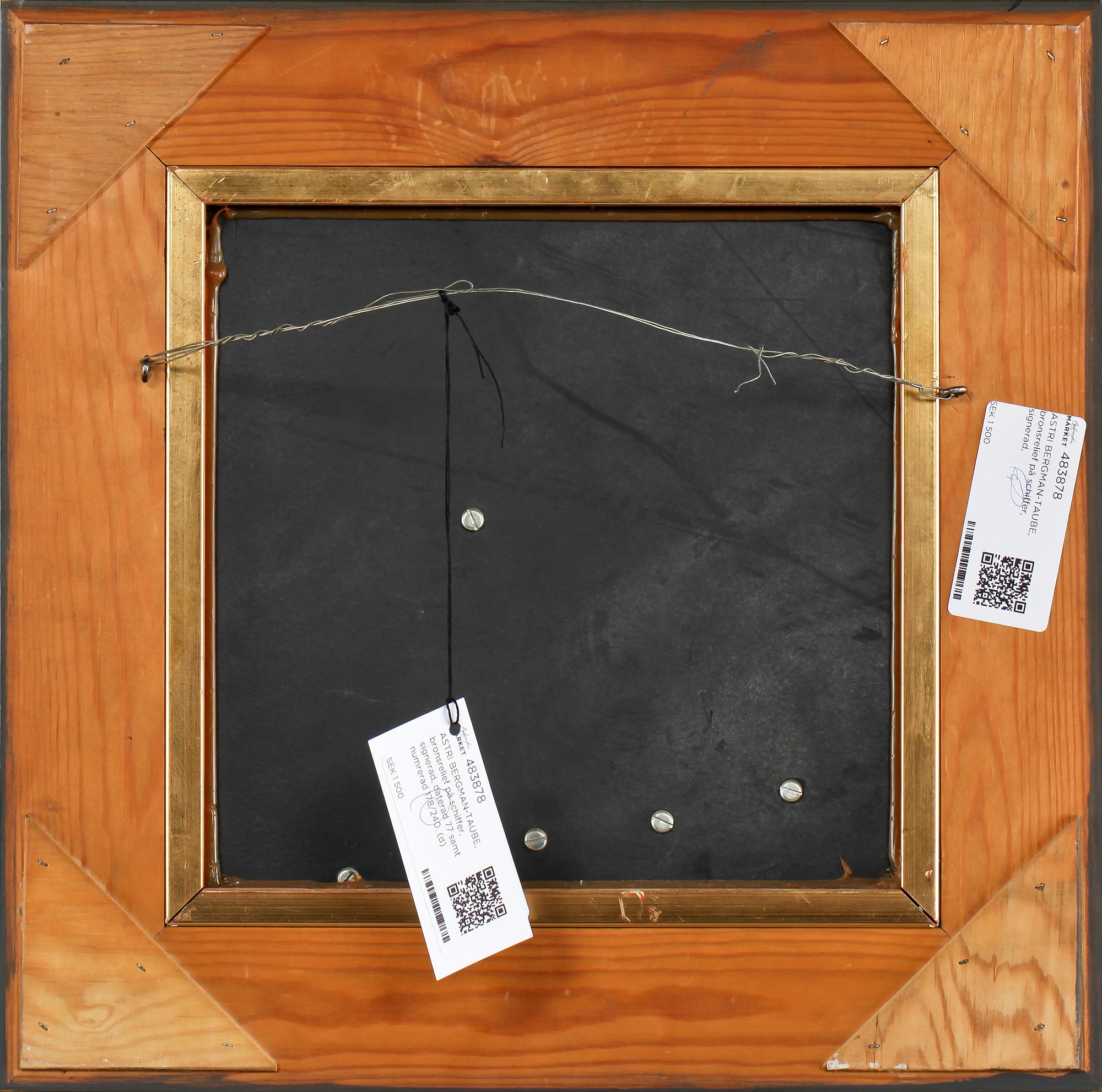 ASTRI BERGMAN-TAUBE, bronsrelief på skiffer, signerad, daterad 77 samt numrerad 178/240.