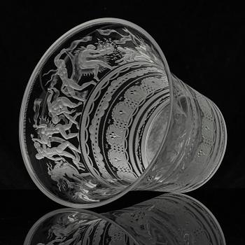 Simon Gate, an engraved glass bowl with plate, Orrefors 1930, model 122.