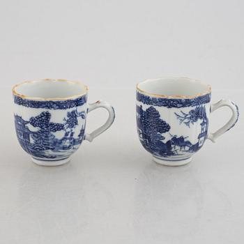 A set of four blue and white Chinese porcelain dishes, 19th century.