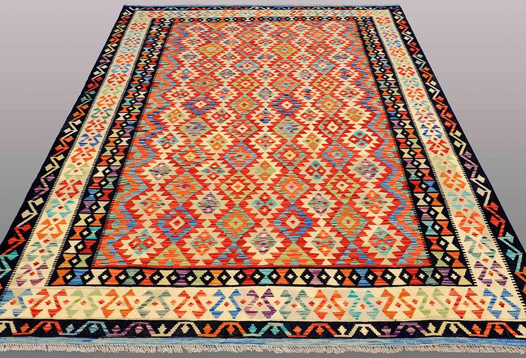 A CARPET, Kilim, ca 298 x 200 cm.