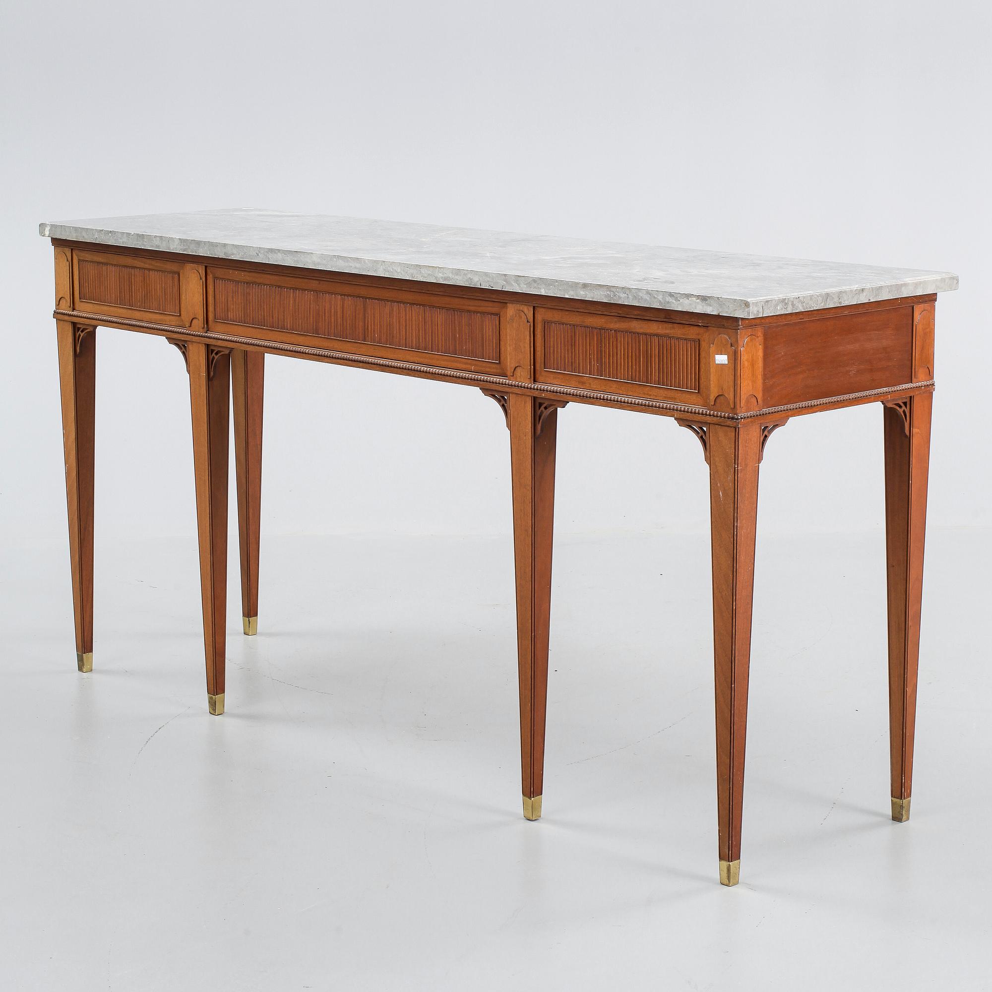 SIDEBOARD, Sengustaviansk stil, 1900-tal.
