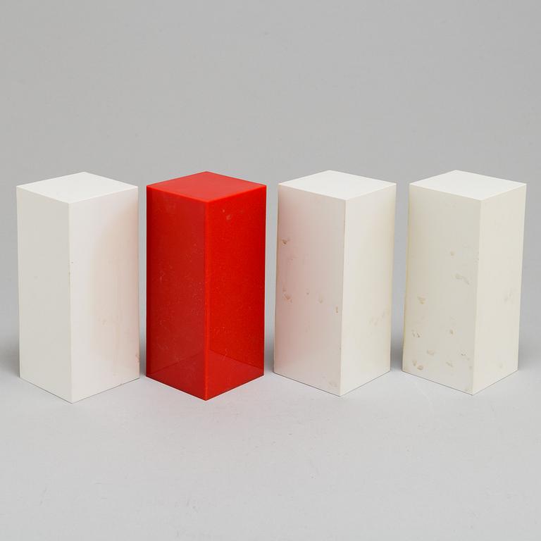 SIVERT LINDBLOM, a set of four plastic objects, with stamp mark and dated 1968.