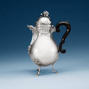 701. A Swedish 18th century silver coffee-pot, makers mark of Lorentz Lindegren, Borås 1777.
