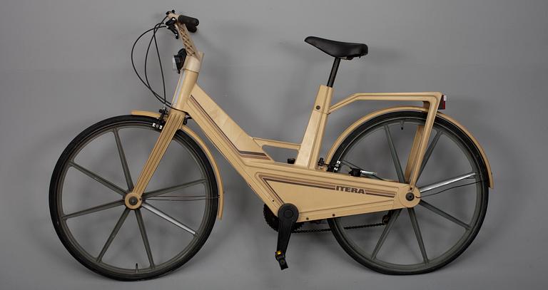 CYKEL, Itera, plast stomme. 1980-tal.