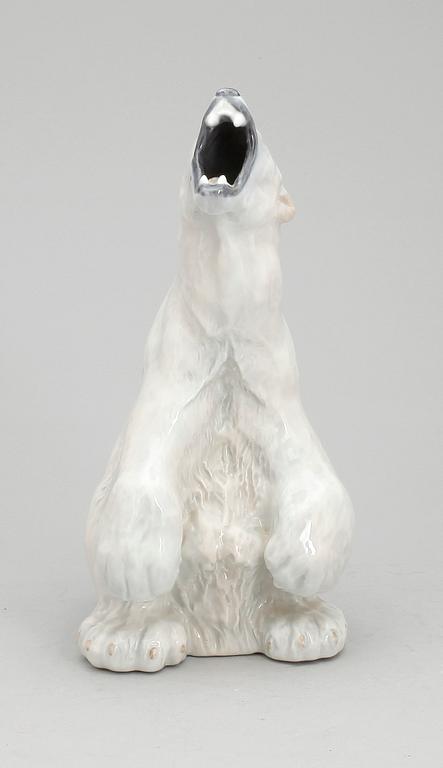 FIGURIN, porslin, formgiven av C.F. Liisberg, Royal Copenhagen, Danmark, omkring 1963, signerad i godset.