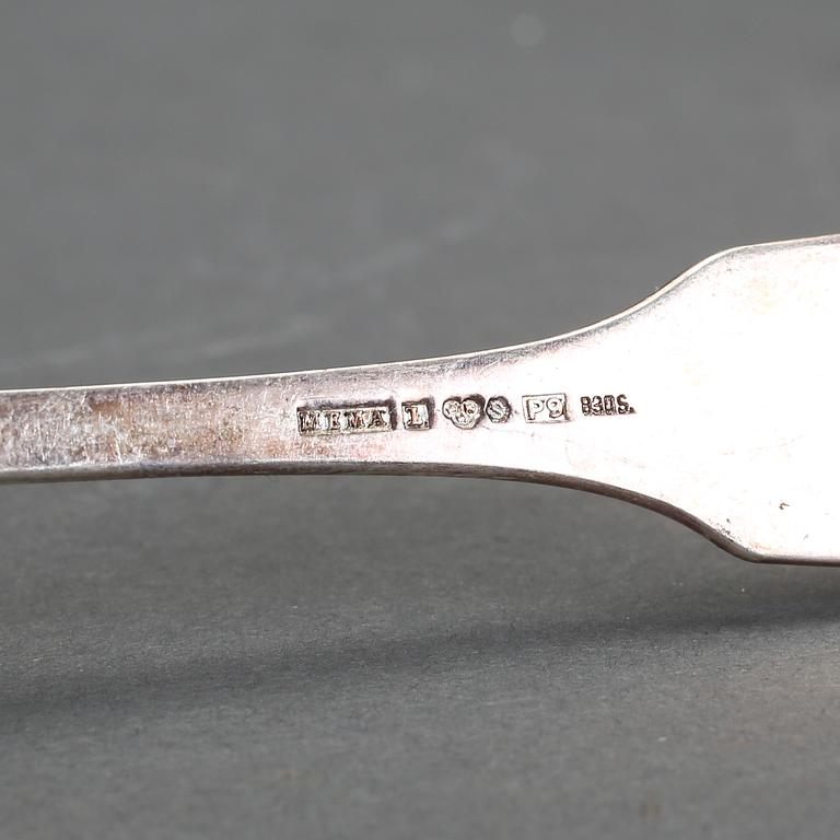 BESTICKUPPSÄTTNING, silver. Ca 41 delar. Delvis svenska importstämplar, Mema, Lidköping. Bl a 1964. Totalvikt ca 1210 gr.