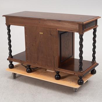 Nordiska Kompaniet, sideboard, 1920-tal. Barockstil.