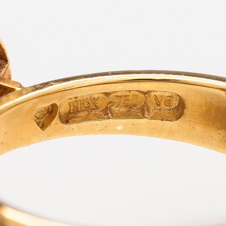 An 18K gold ring "Catherine Jagiellon" with citrines and ca 0.37 ct of diamonds. Ofelia Jewelry, Helsinki 1998.