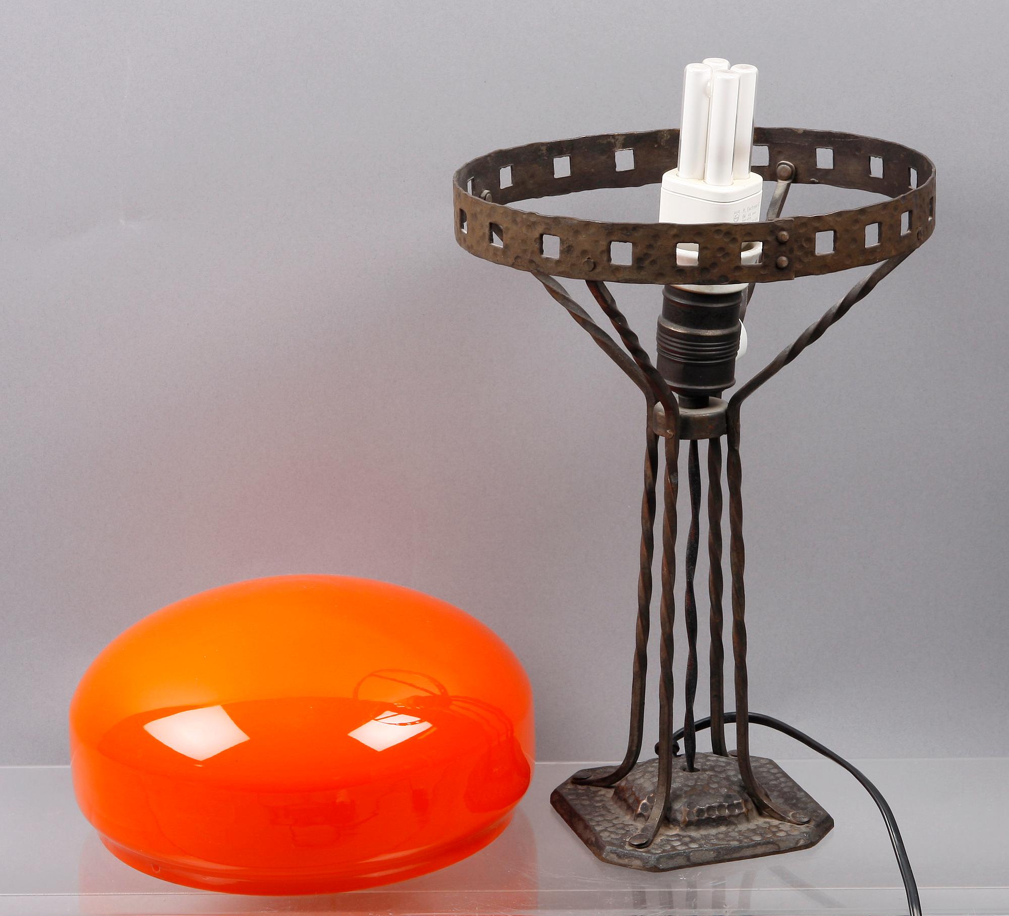 BORDSARMATUR, Jugend, 1900-talets början.