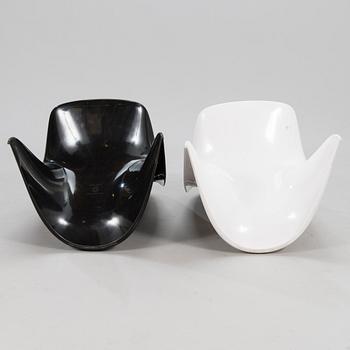 A pair of children's chairs, plastic, 'Casalino', design Alexander Begge for Casala, Germany. Late 20th century.