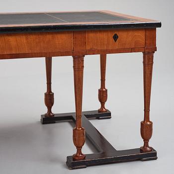 Biblioteksbord, 1800-talets första del, Empire.