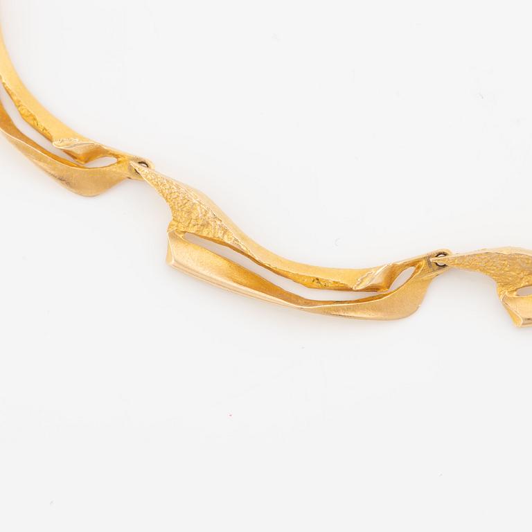 Björn Weckström, necklace, "Shadows of the Convoy", 14K gold. Lapponia 1976.